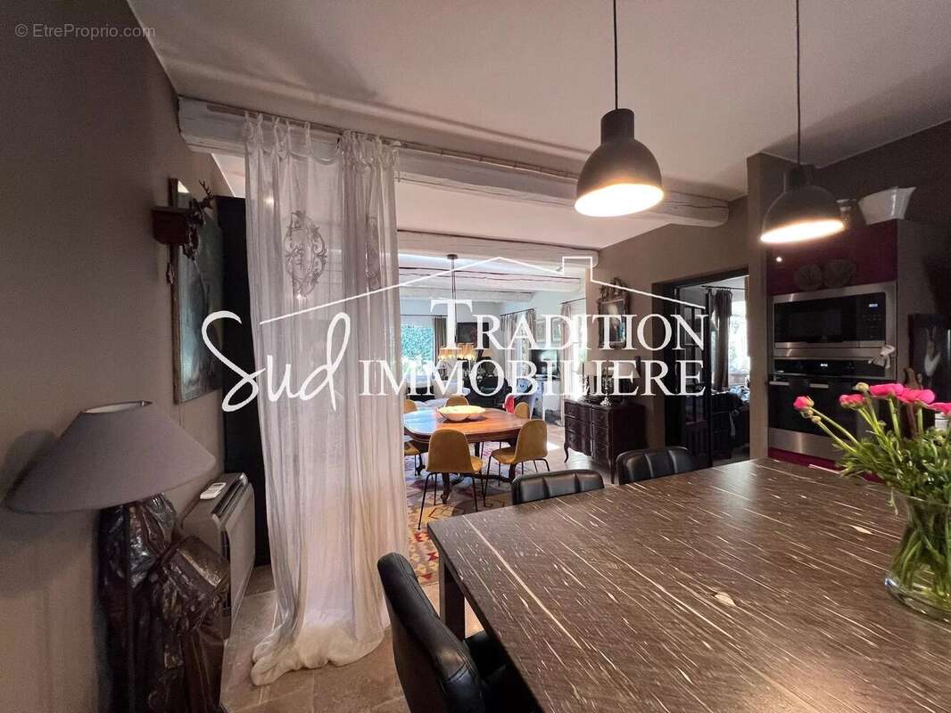 Maison à MAUSSANE-LES-ALPILLES