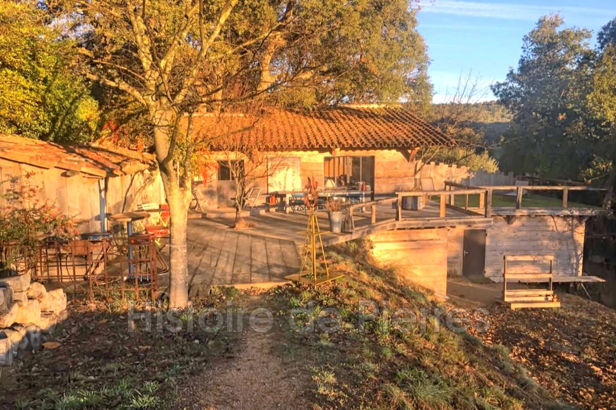 Maison à LA GARDE-FREINET