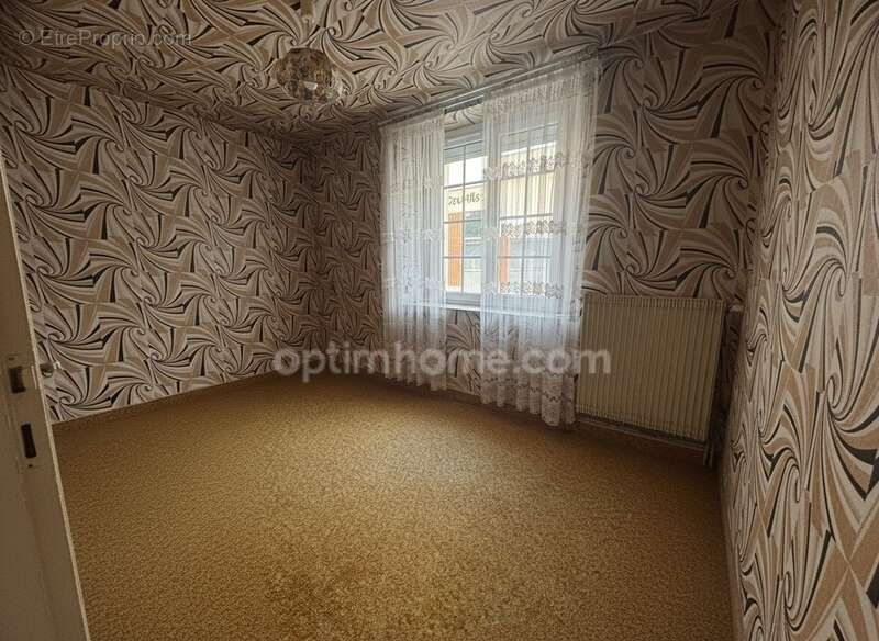 Maison à LA SUZE-SUR-SARTHE