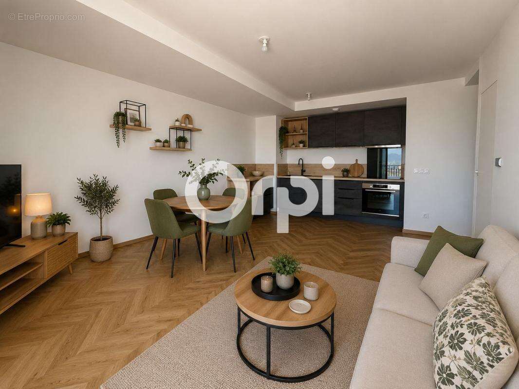 Appartement à LA COMBE-DE-LANCEY