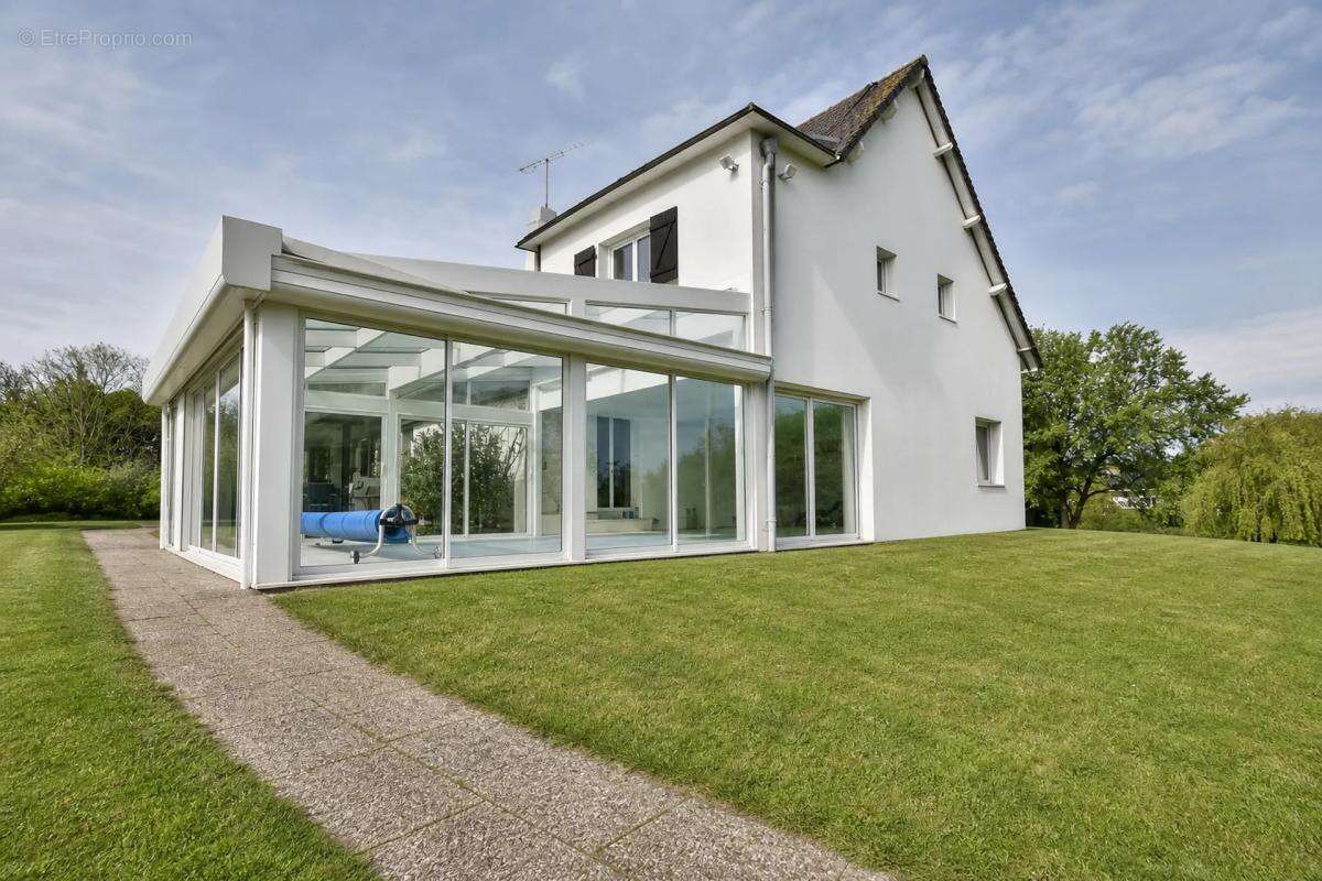 Spacieuse maison 9 pièces à Changé, 207 m² - photo 2