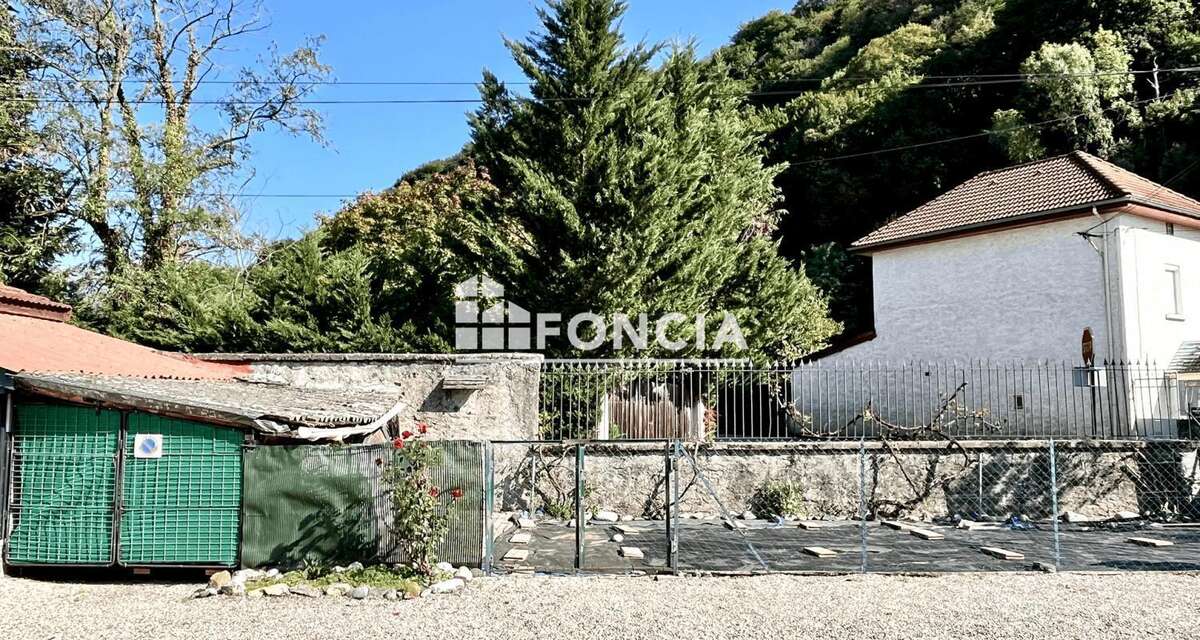 Appartement à CHAMP-SUR-DRAC