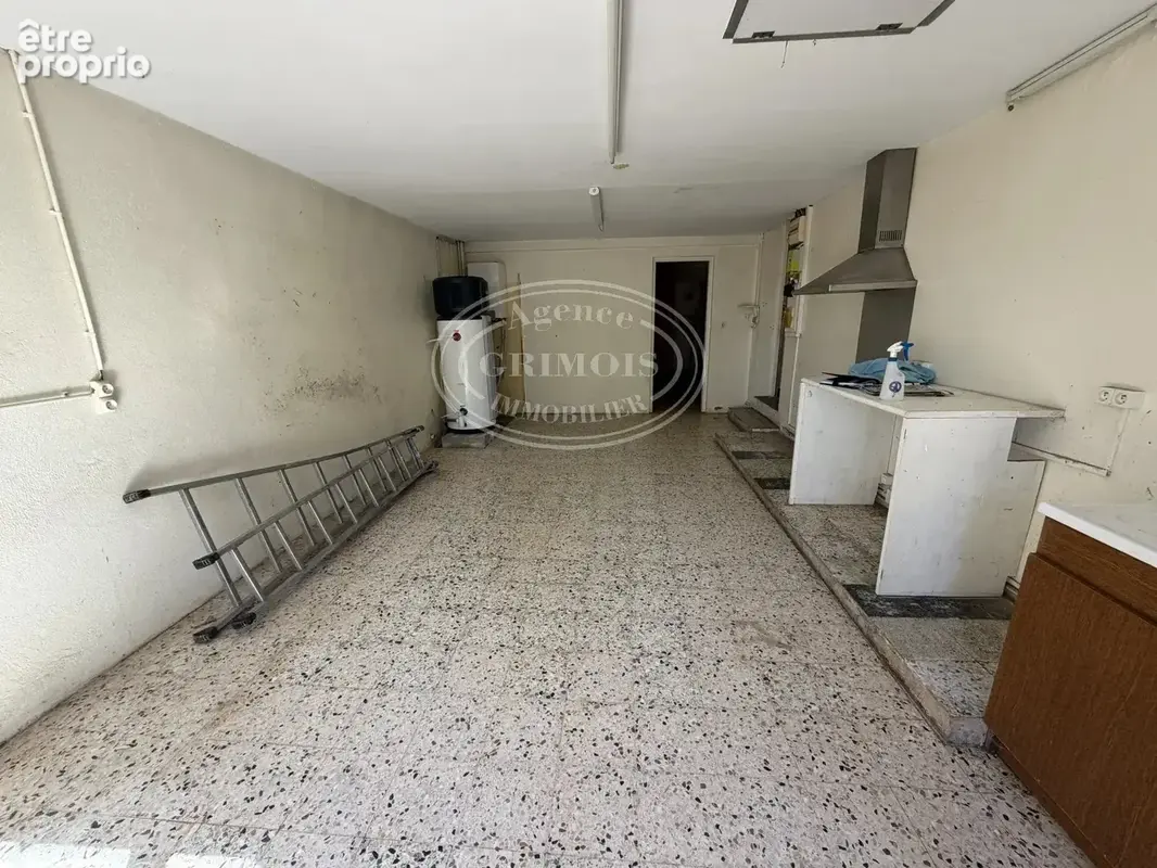Lezignan-corbieres- maison plain-pied de 100 m² env./ terrains et hangar - photo 16