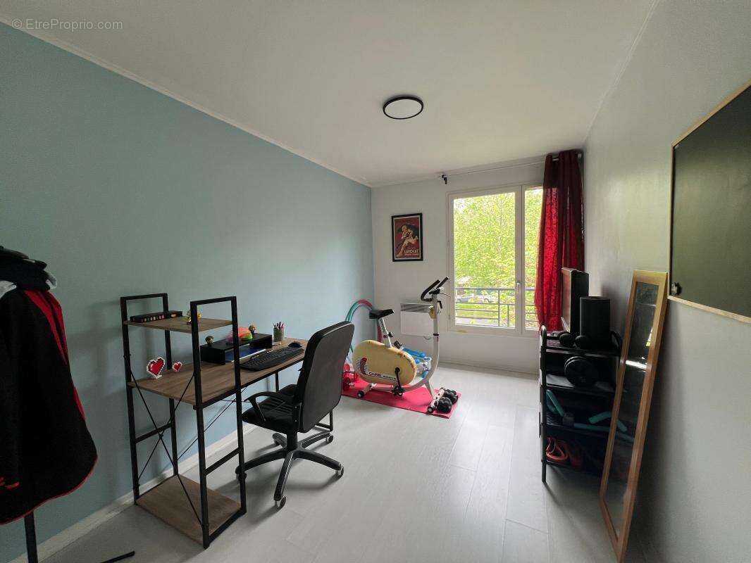 Appartement à BUSSY-SAINT-GEORGES