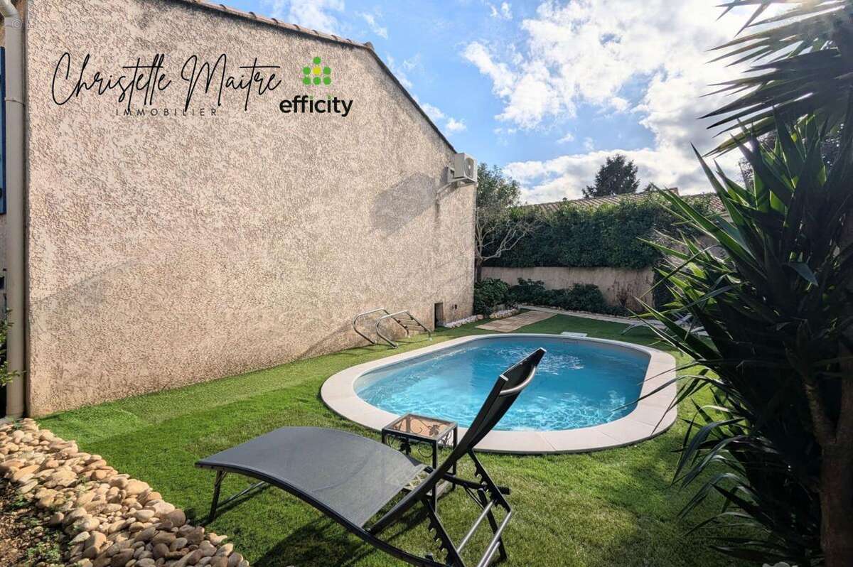 Maison à SAINT-MARTIN-DE-CRAU