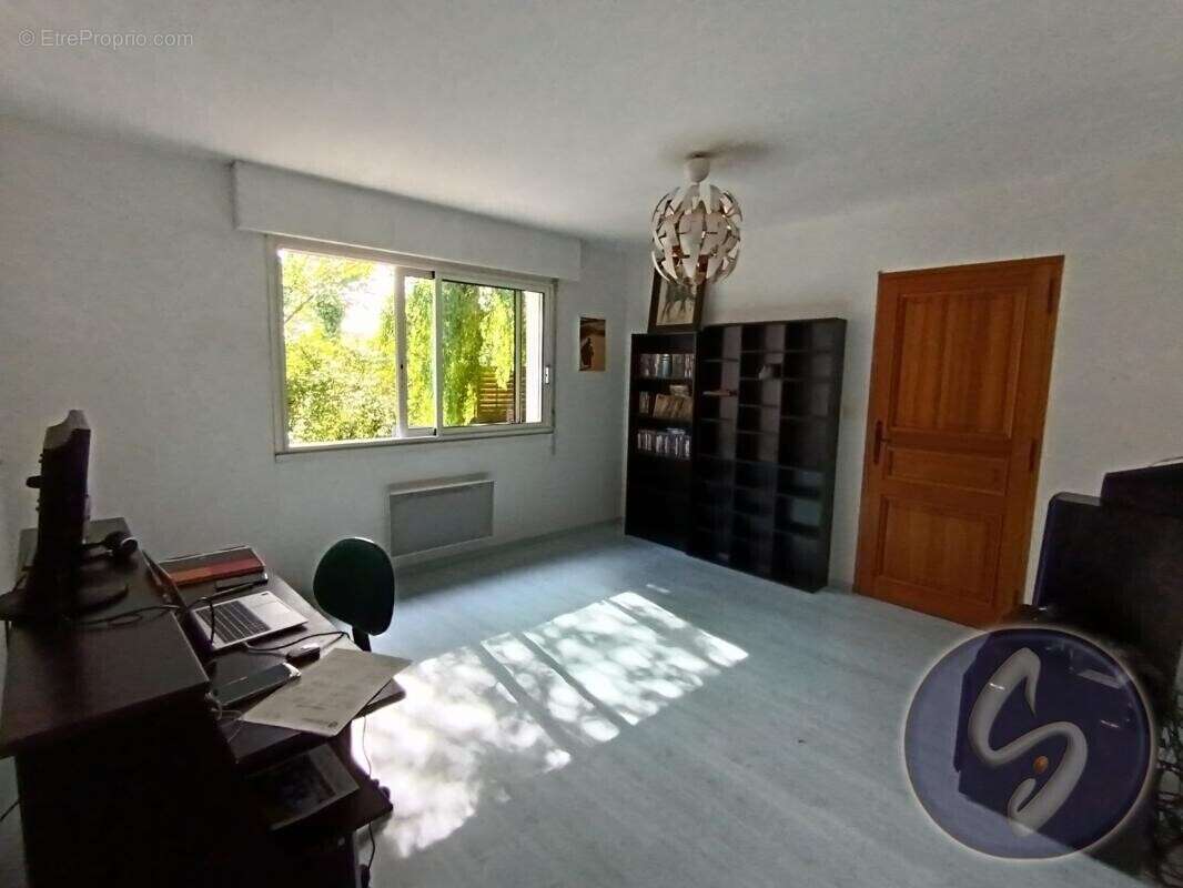 Maison à SAINTE-LUCE-SUR-LOIRE