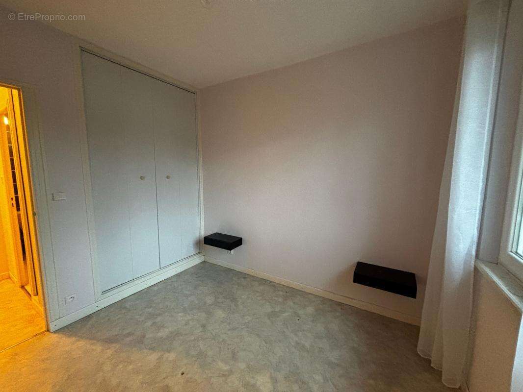 Maison à VILLEMOUSTAUSSOU