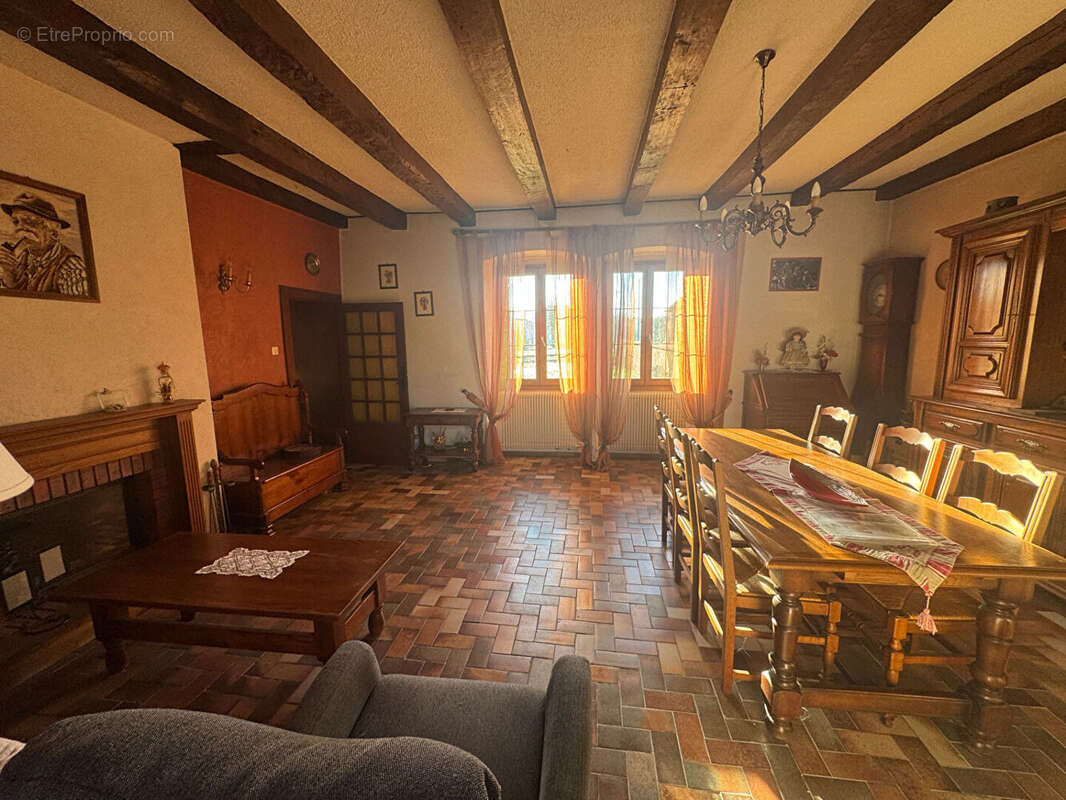 Maison à VILLARGENT