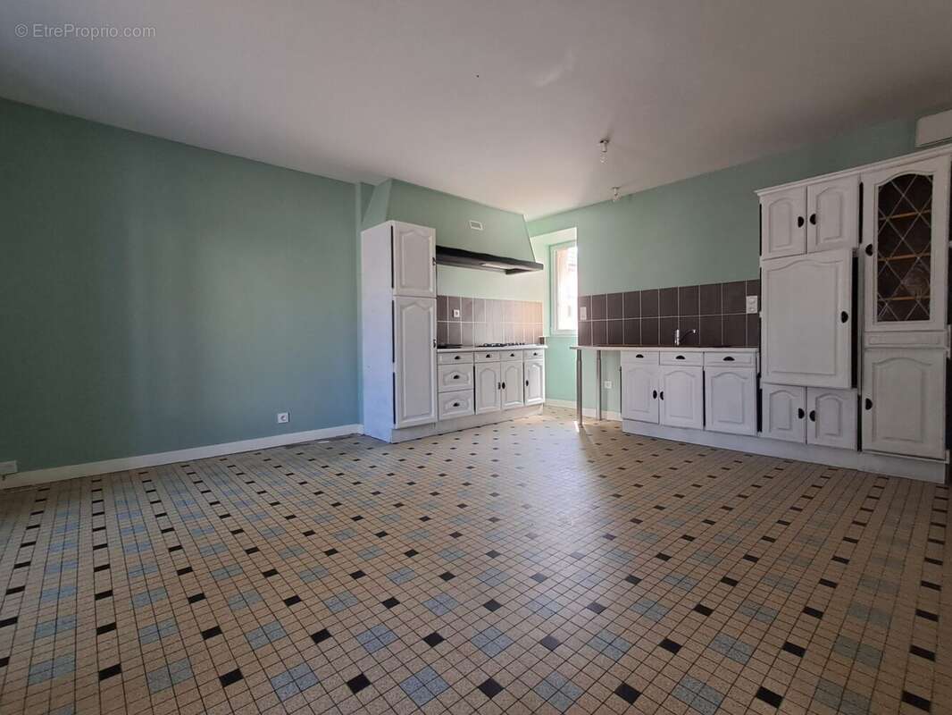 Appartement 128 m² à Merdrignac  - photo 3