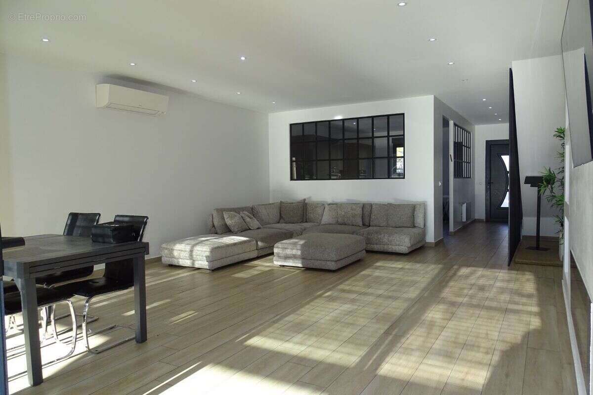 Maison à BONNEUIL-SUR-MARNE