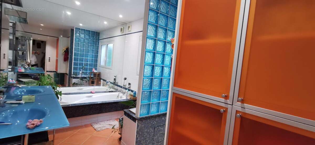 Maison à SAINT-ANDRE-DE-CUBZAC