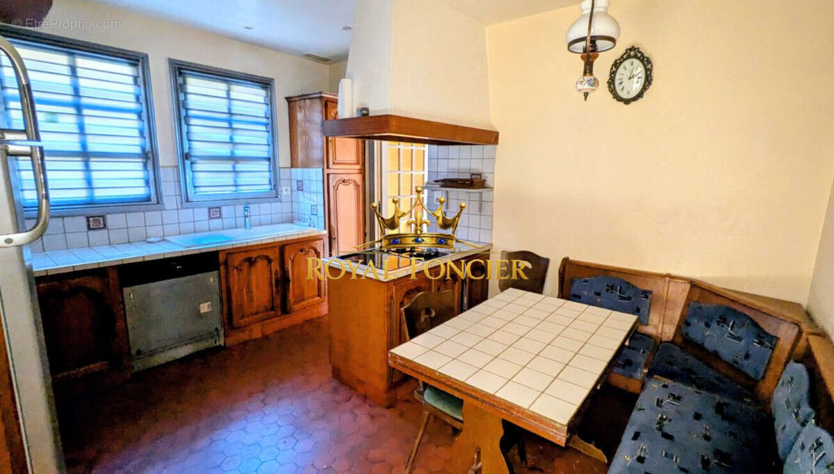 Maison 150 m² à Descartes  - photo 6