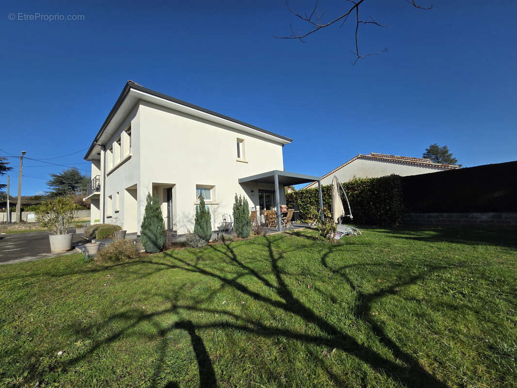 Maison à ROUSSILLON