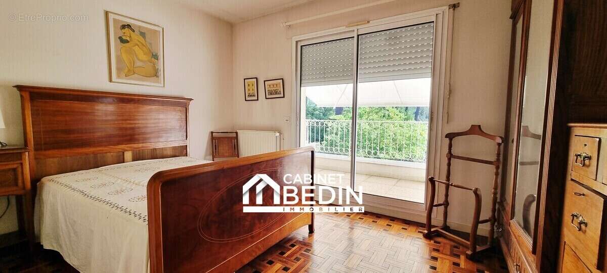 Maison 225 m² à Gujan-Mestras  - photo 4