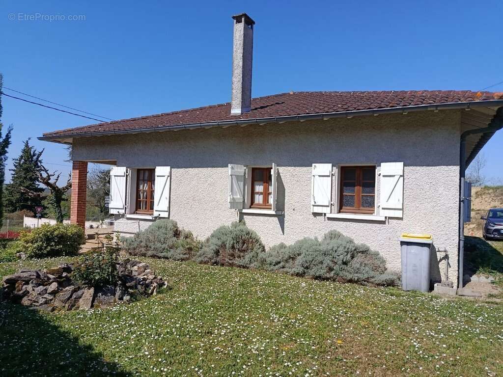 Maison à MONCLAR-DE-QUERCY