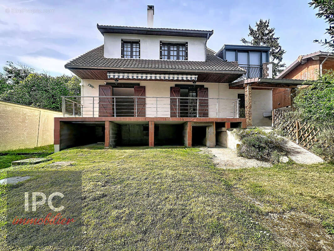 Maison à PIERREFITTE-SUR-SEINE