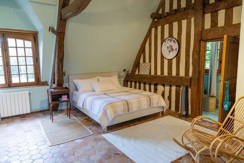 Maison à PONT-L'EVEQUE