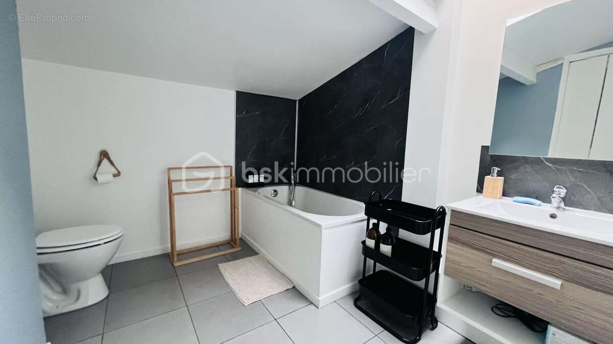 Immeuble mixte - local commercial - centre ville Châteauroux - photo 10