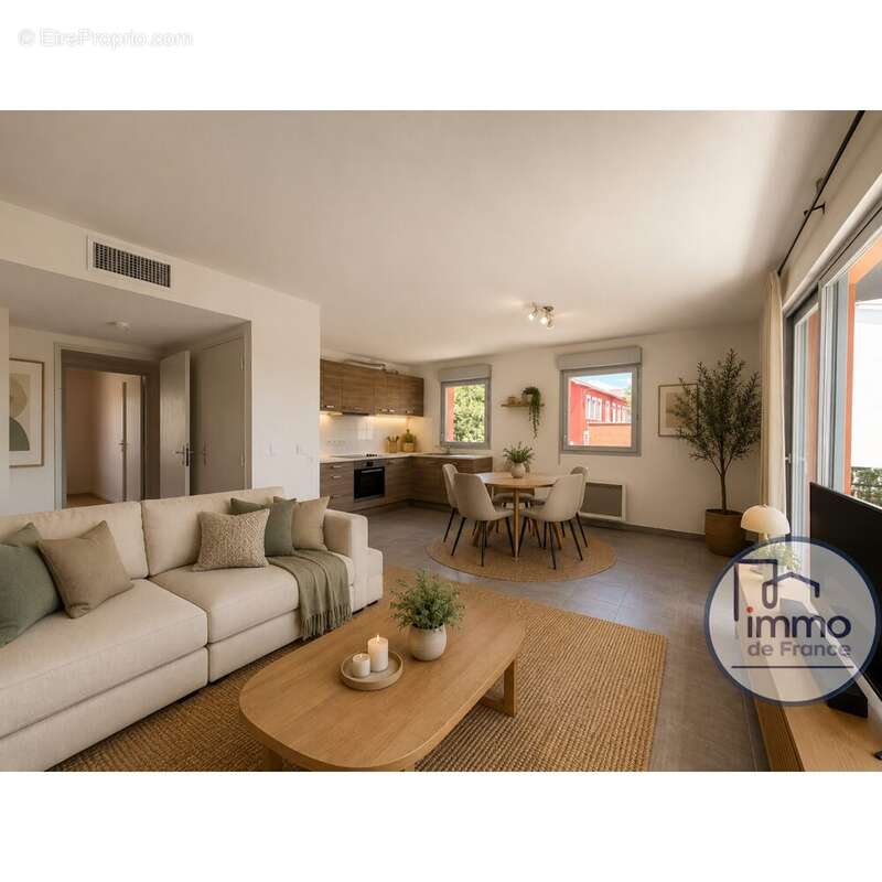 Appartement à LES ROCHES-DE-CONDRIEU