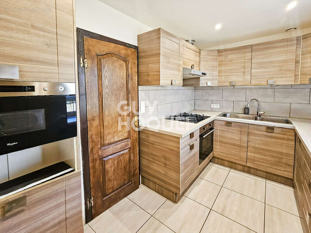 Maison à FONTENAY-TRESIGNY