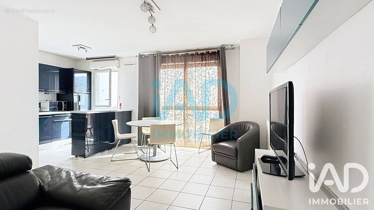 Photo 1 - Appartement à MARSEILLE-10E