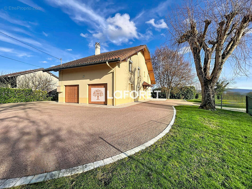 Maison à MARBOZ