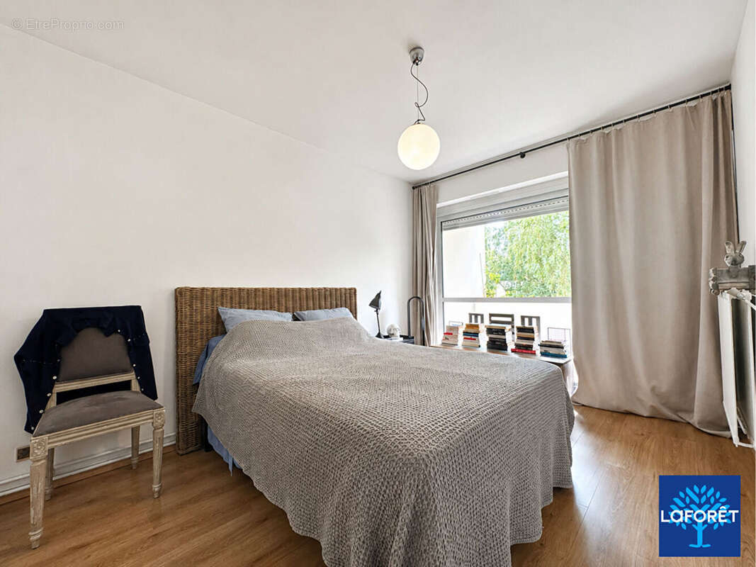 Appartement 3 pièces  95 m² , Résidence Marin la Meslée,  À deux pas du parc de la Rhonelle - photo 5