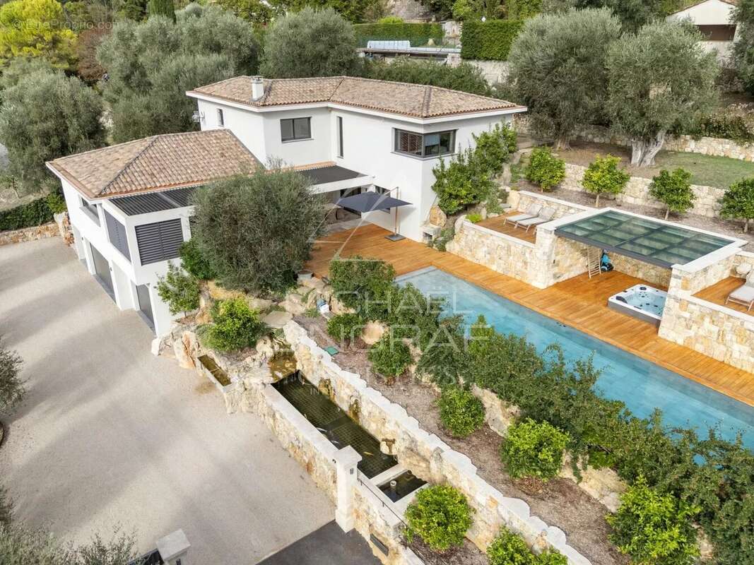 Maison à MOUGINS