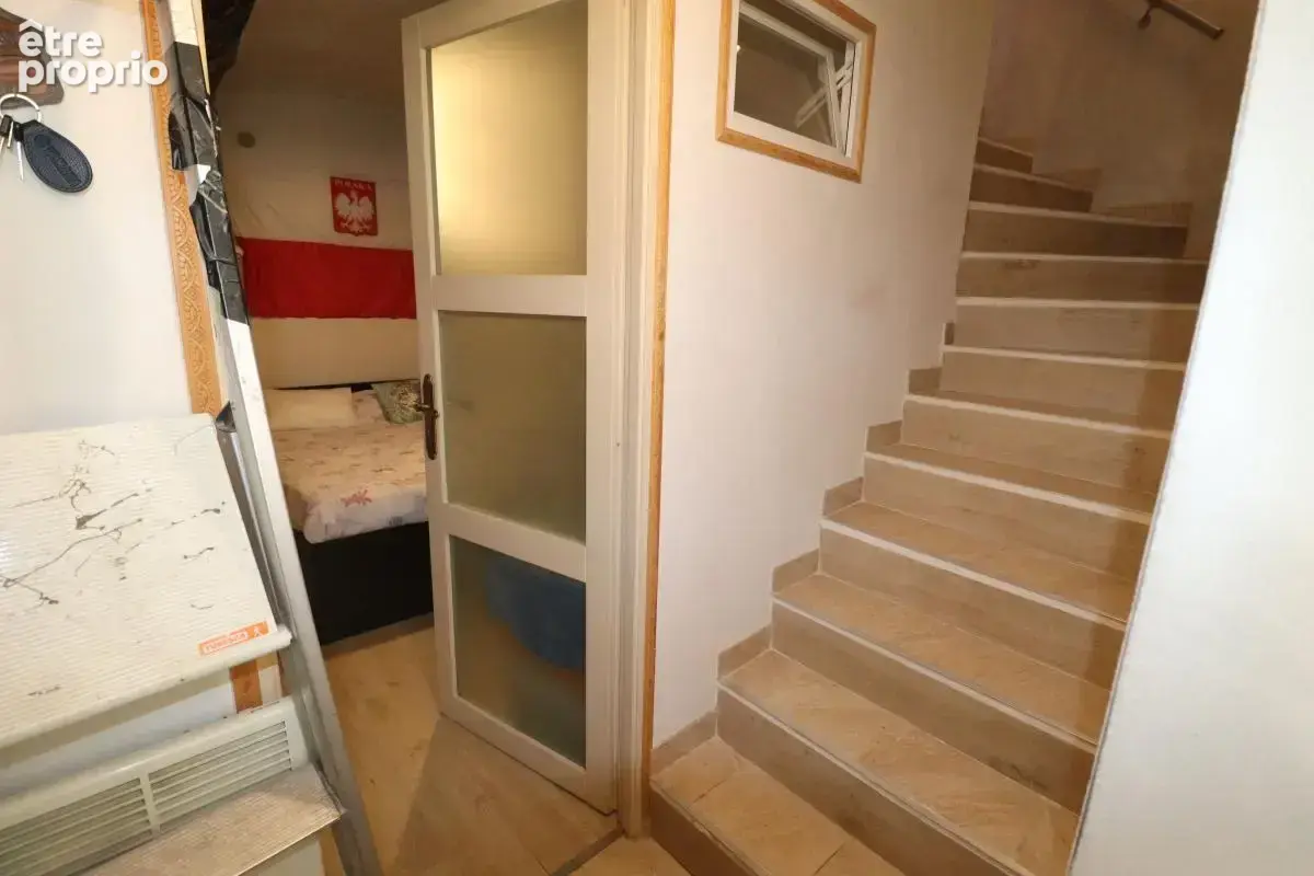 Appartement À Vendre F2 44 m² en duplex - photo 2