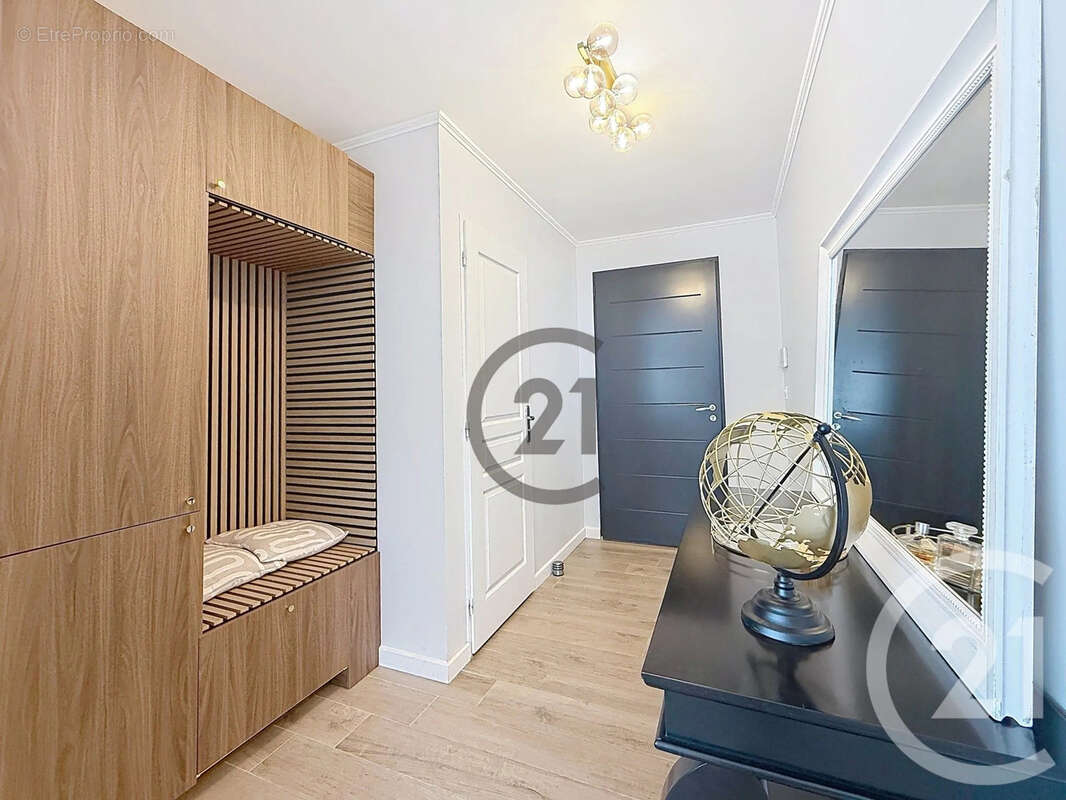 Maison 126 m² à Saint-Pouange  - photo 6