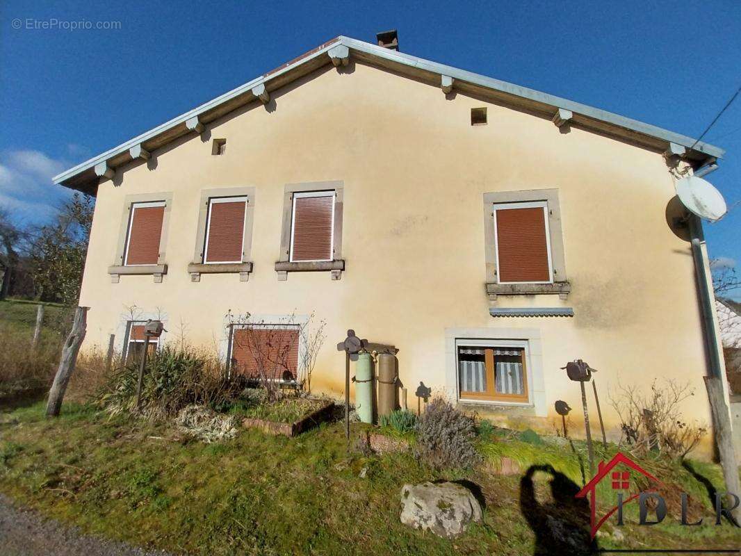 Maison à DAMBENOIT-LES-COLOMBE