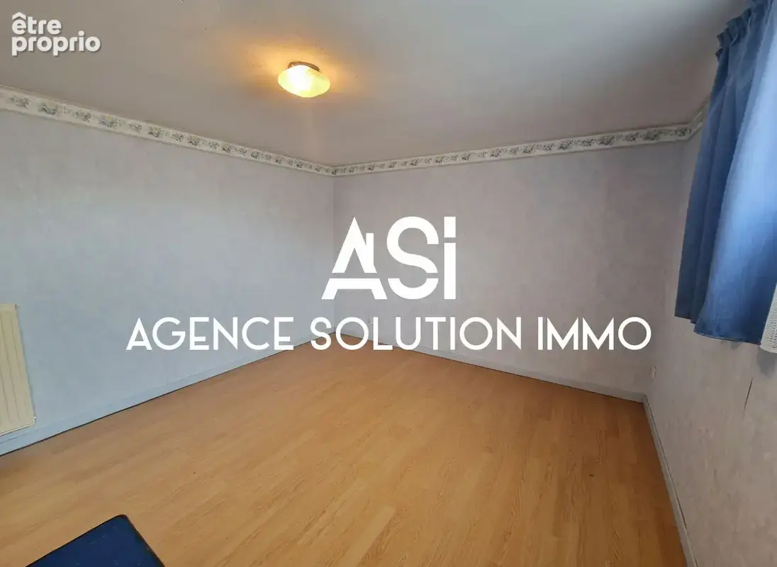 Maison Bonchamp-les-laval 97.80 m² - 3 chambres - 349 m² de terrain - photo 9