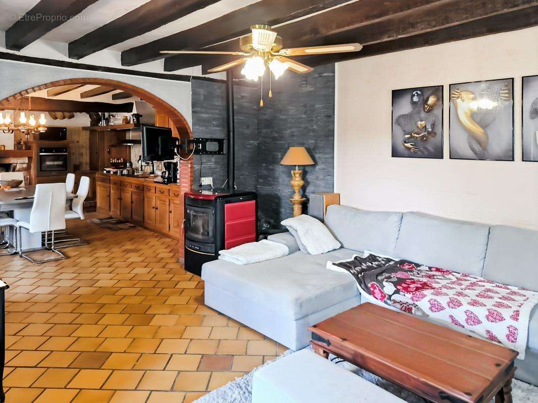 Maison à LA VERNELLE