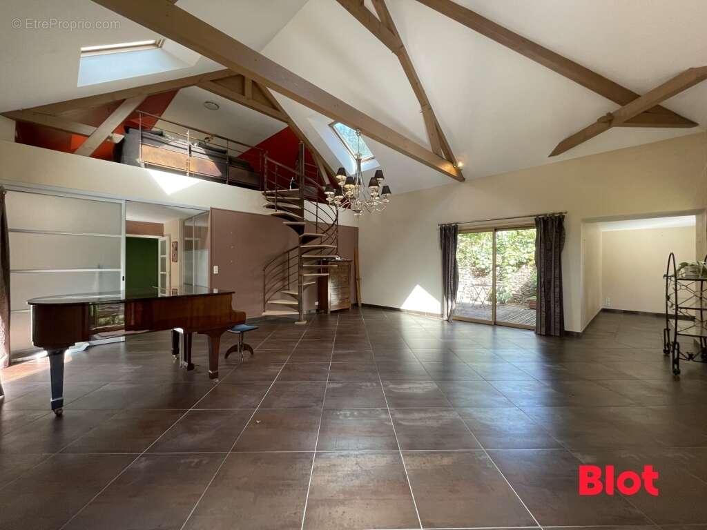 Maison à BAIN-DE-BRETAGNE