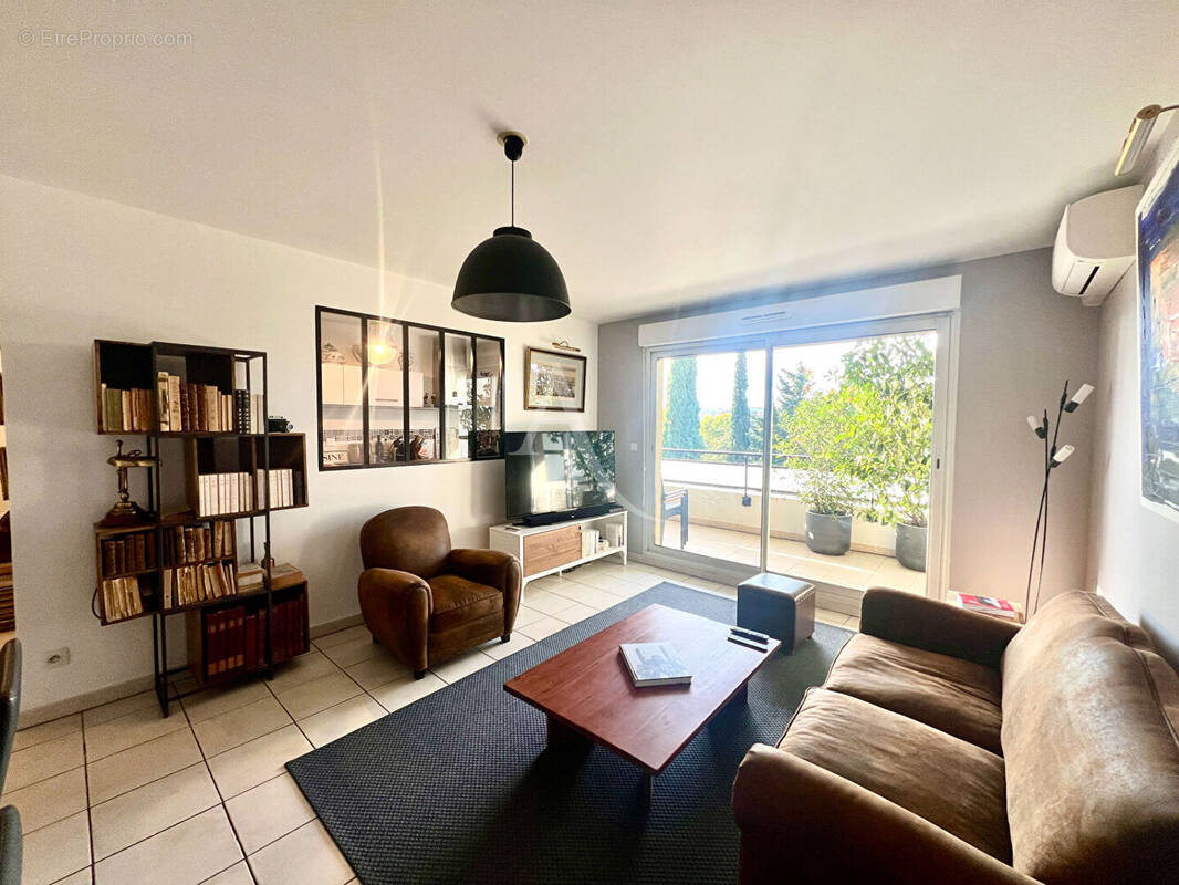 Appartement à MARSEILLE-12E