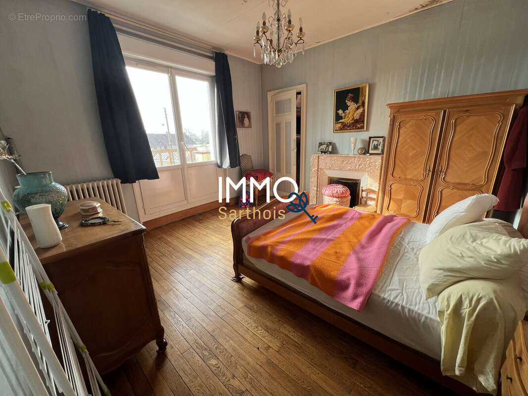 Maison 140 m² à Mayet  - photo 9
