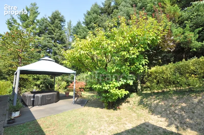 ANJOU (38) - Vente Viager Occupé (2 têtes) - BOUQUET SEC sans rente - Maison P6, en pierres, avec jardin - photo 6
