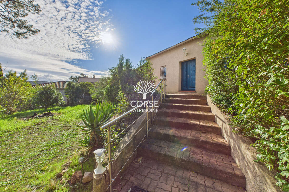 Maison familiale aux portes de Porto-Vecchio - photo 18