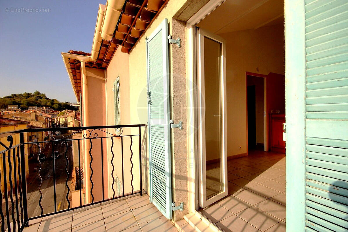 Appartement à LE LUC