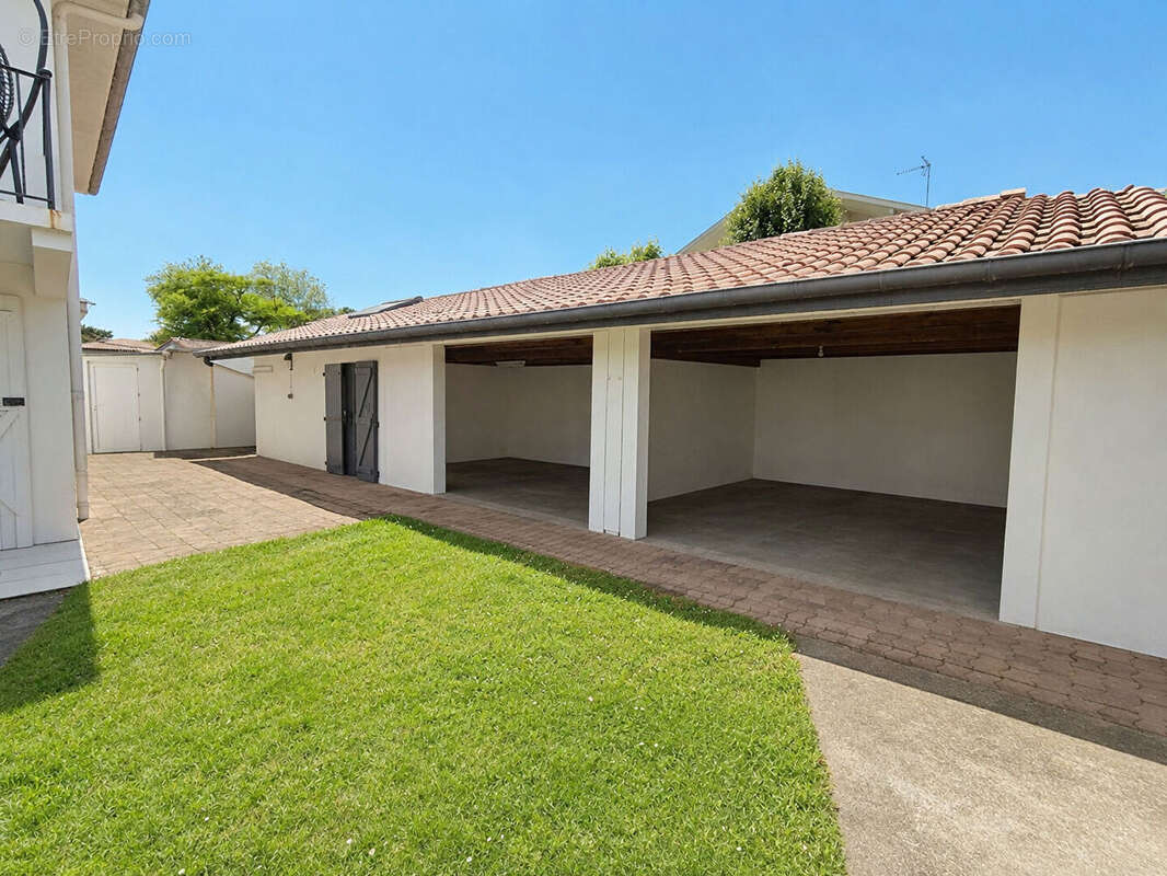 Maison centre-ville de Capbreton 7 pièce(s) 175 m2 - photo 3