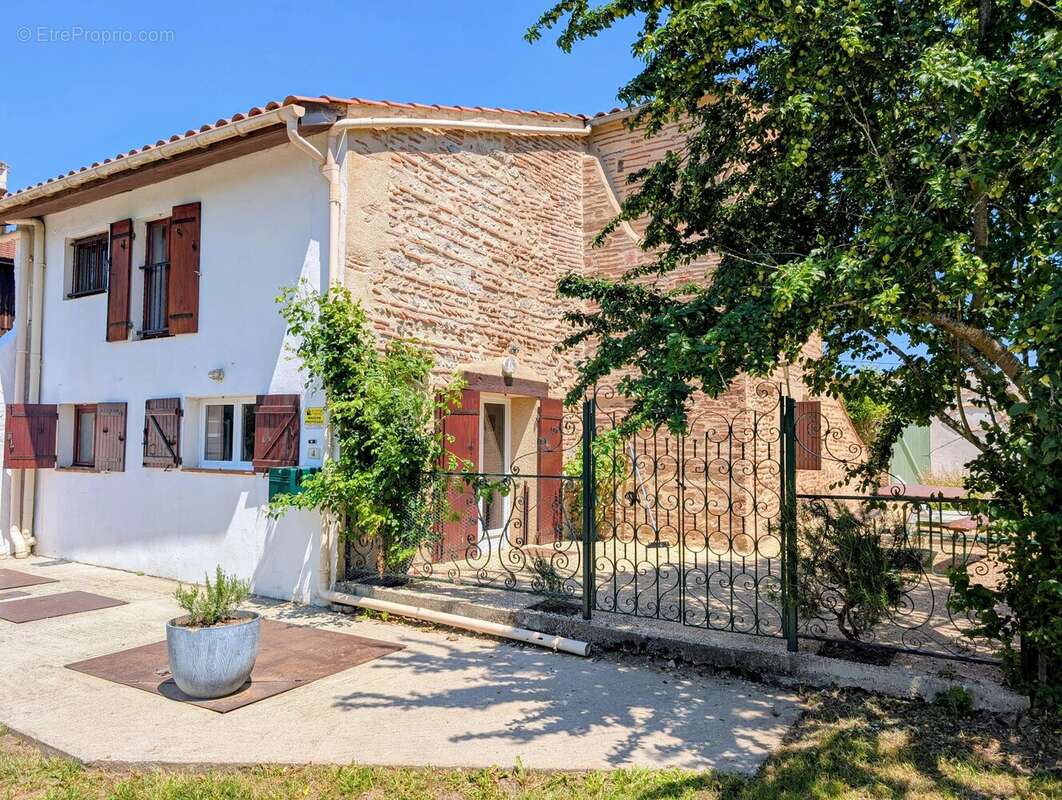 Maison à CLAIRAC