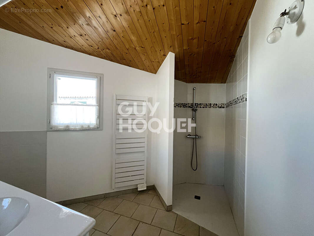 Maison à LA COUARDE-SUR-MER