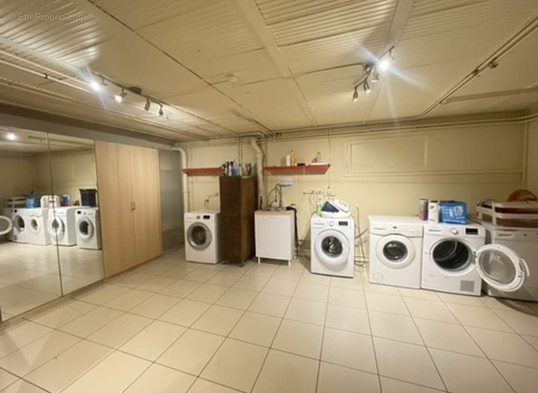 Maison à VERRIERES-LE-BUISSON