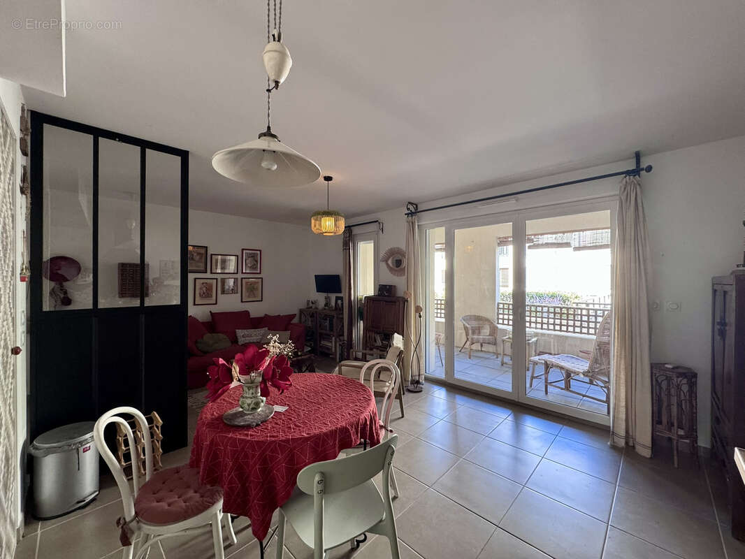 Appartement à L'ISLE-SUR-LA-SORGUE