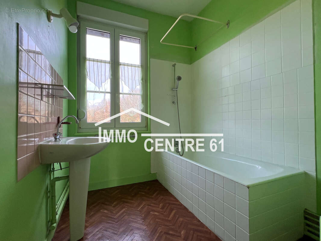 Maison à LA FERTE-MACE