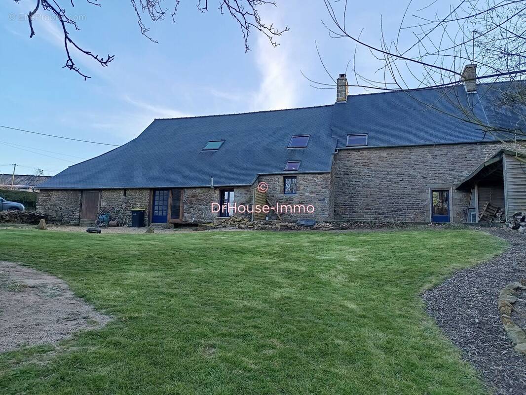 Maison à LOUVIGNE-DU-DESERT