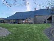 Maison à LOUVIGNE-DU-DESERT