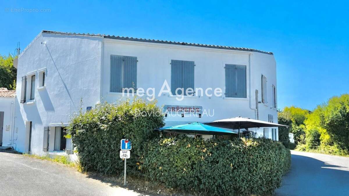 La Meule, espace a aménager à quelques encablures du port - photo 3