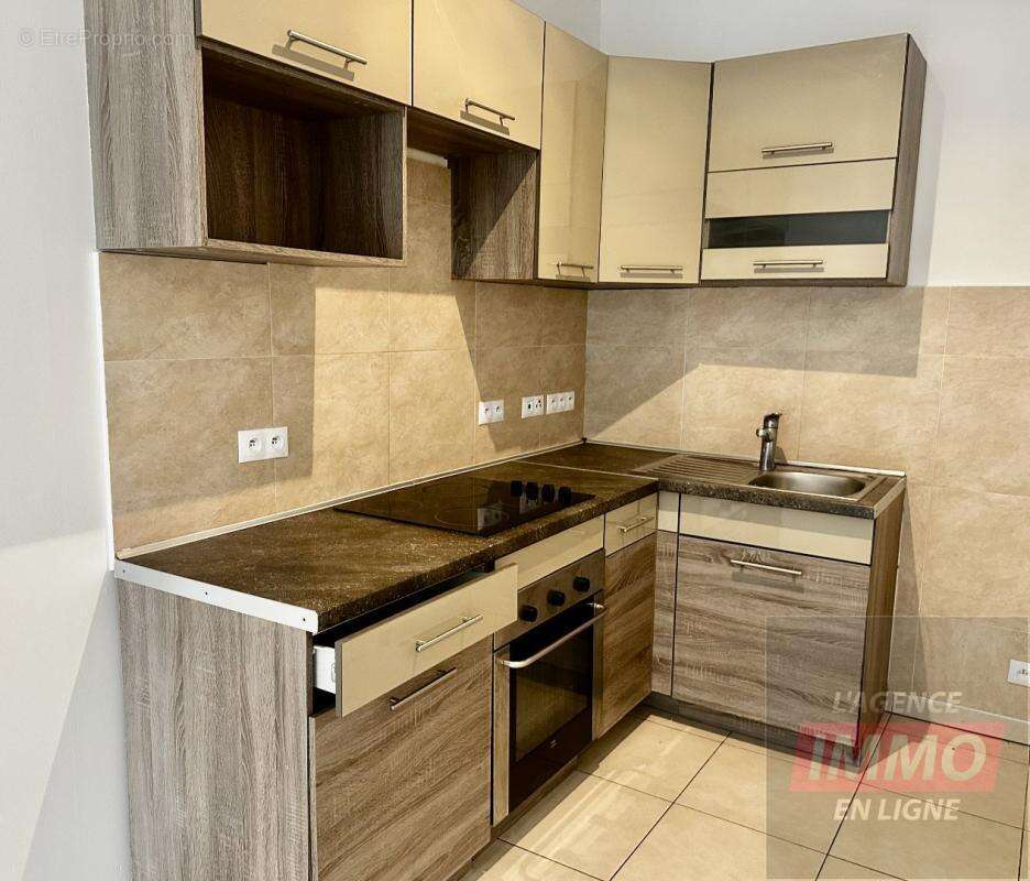 Appartement 32 m² à Lieusaint  - photo 2