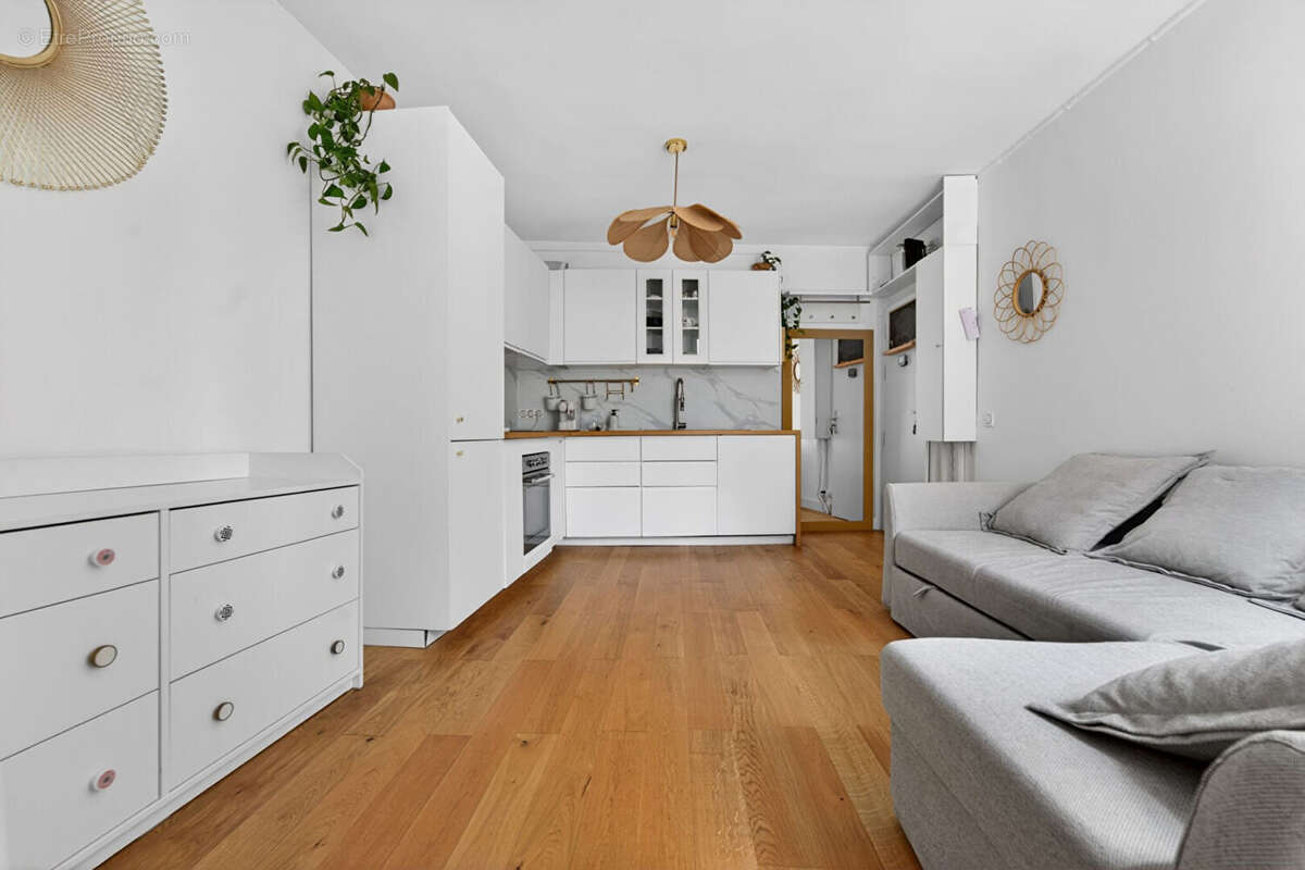 Appartement à PARIS-3E